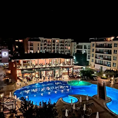 Hotel de apartamente тристаен просторен с две отделни спални