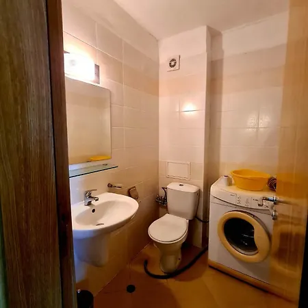 מלון דירות тристаен просторен с две отделни спални סאני ביץ'