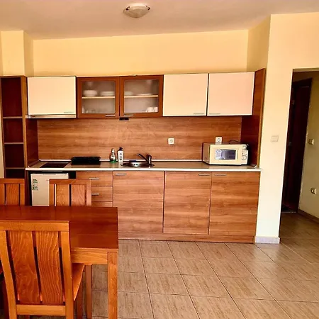 тристаен просторен с две отделни спални Hotel de apartamente