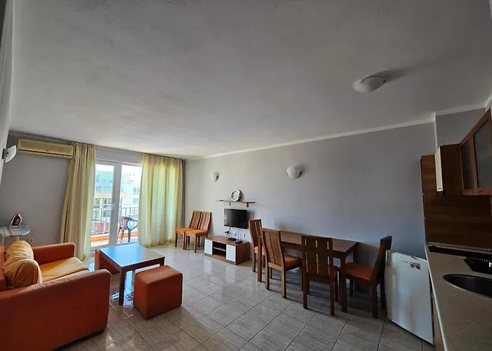 тристаен просторен с две отделни спални Aparthotel Sunny Beach