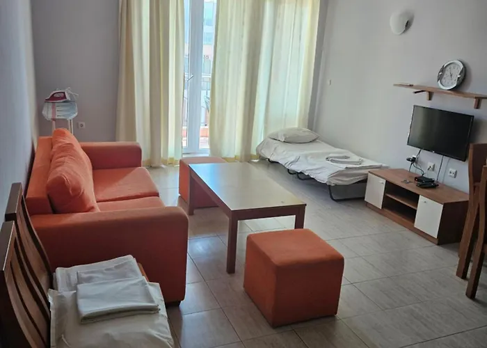 Aparthotel тристаен просторен с две отделни спални *