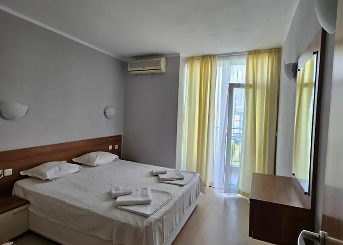 тристаен просторен с две отделни спални Appart hôtel